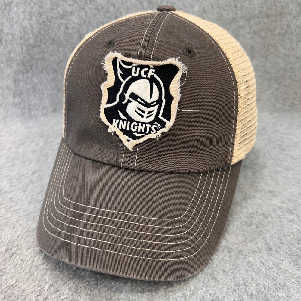 UCF Knights Mascot Mens Grey Captivating Headgear Trucker Hat Snapback OSFA